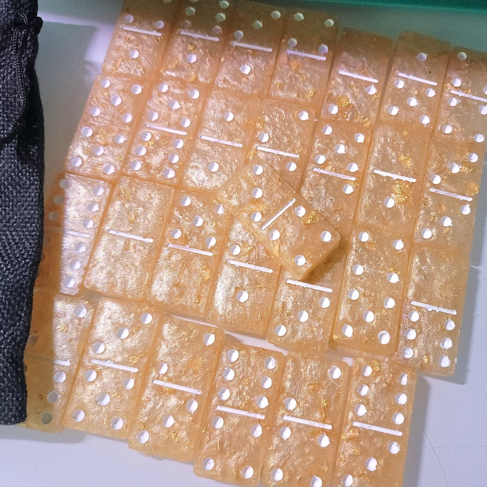 Iridescent Light Gold Standard Domino Set w/ Travel Bag